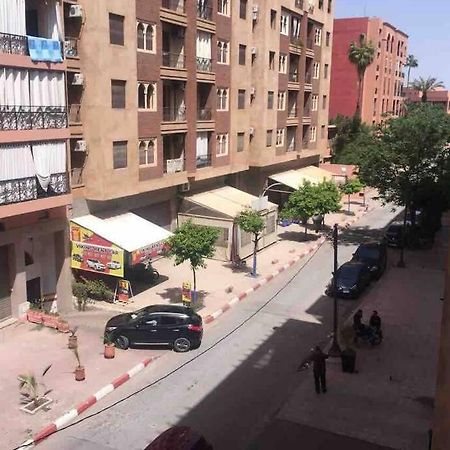Appartement Tout Confort Avec Possibilite Transport Aeroport Marrákes Kültér fotó